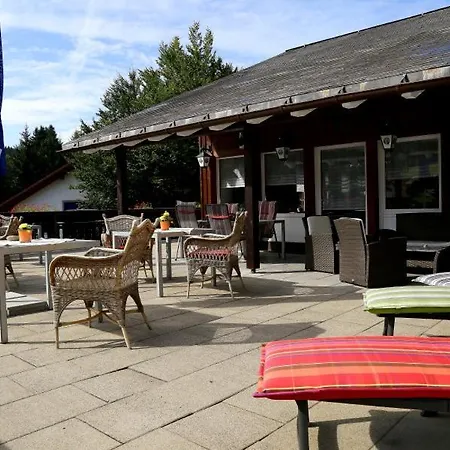 Hotel Garni Schweizerhaus 3*