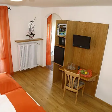 Garni Schweizerhaus 호텔