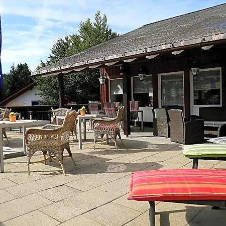 Hotel Garni Schweizerhaus 3*